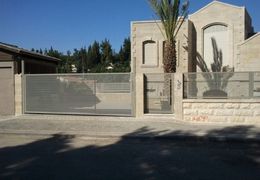 עם חברת סנפיר תוכלו לשלב בין עיצוב לבטיחות