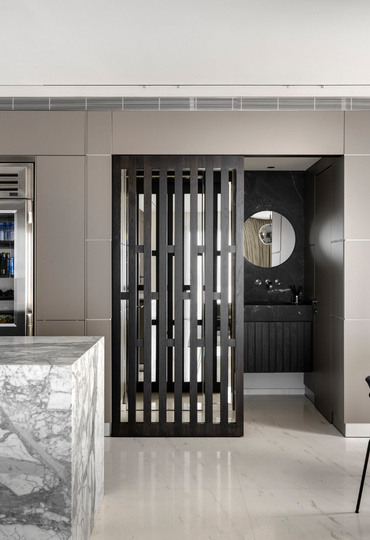 היישר מלונדון: דירה בעיצוב קלאסי ויוקרתי