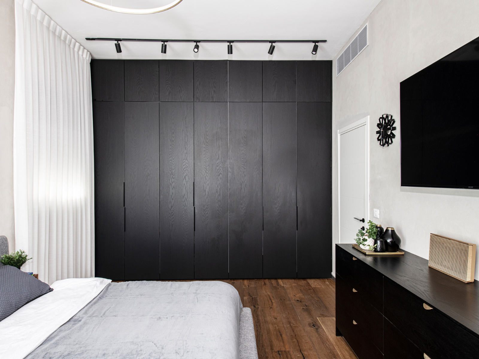 מאסטר בד רום