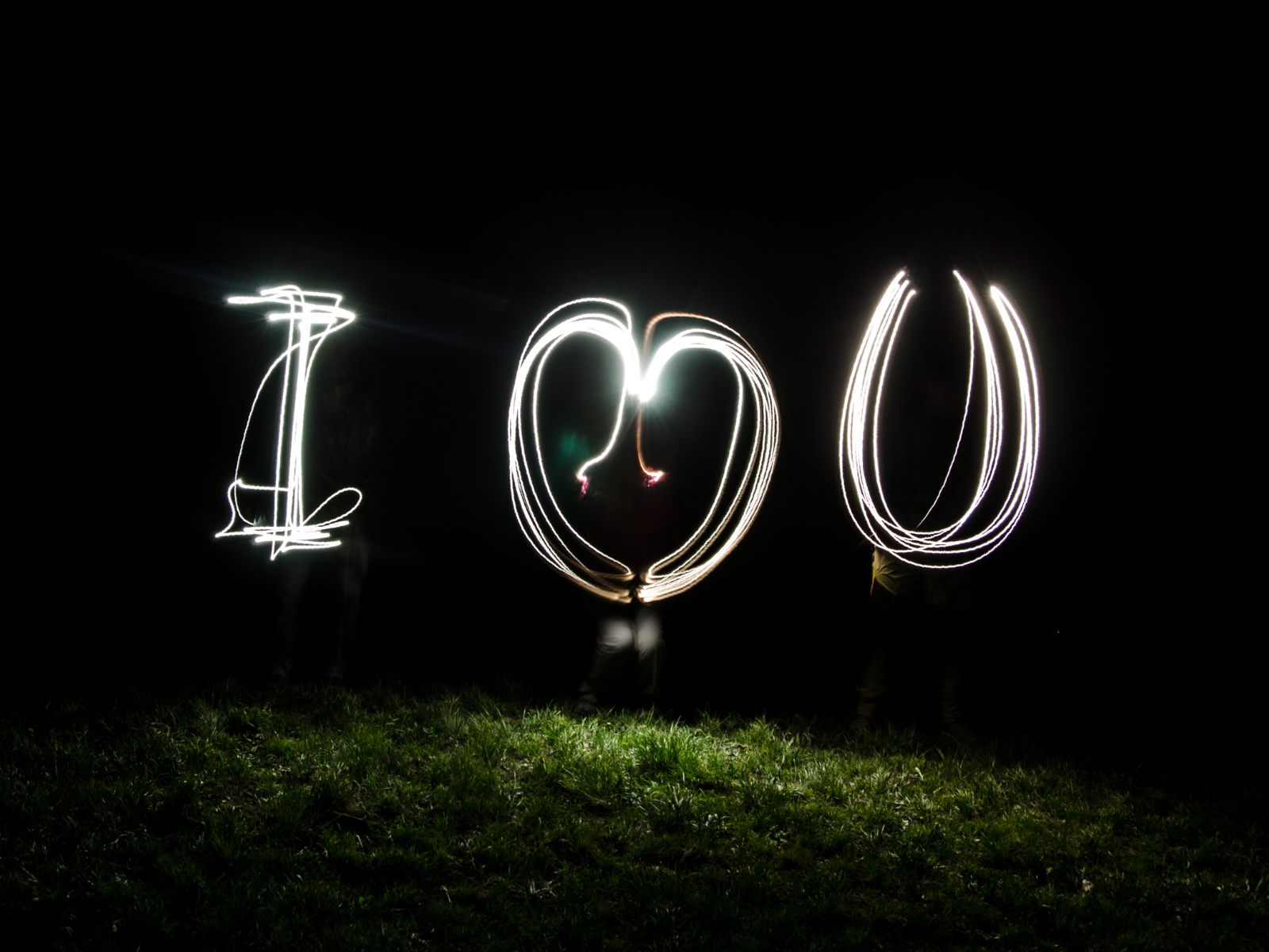 תאורה סולארית לגינה