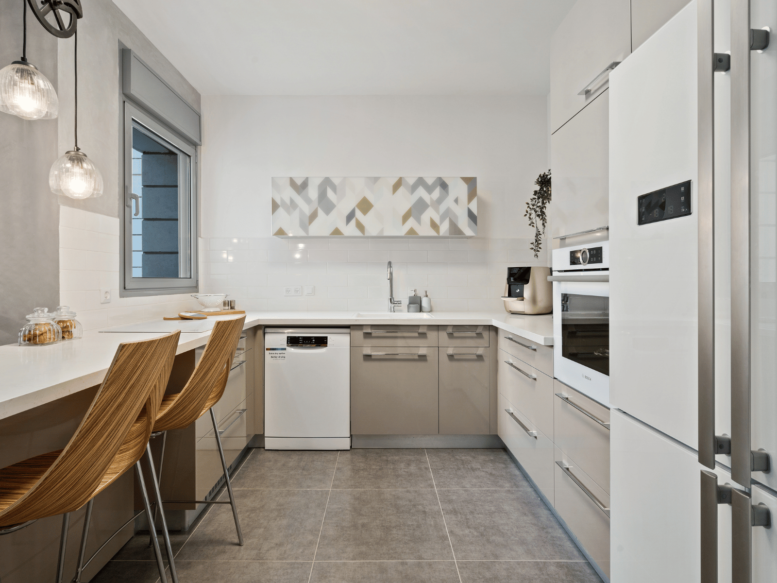 מטבח קטן בצורת ח