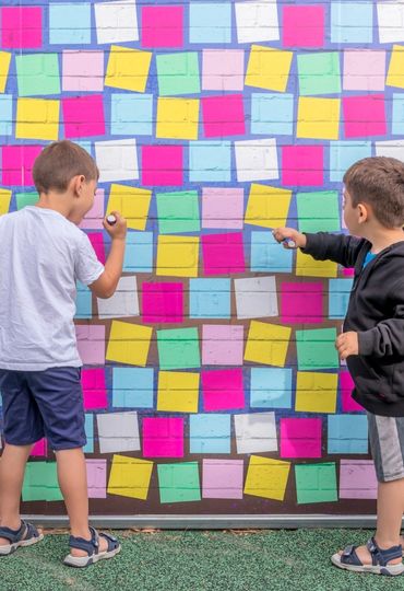 אינטראקטיבית אטרקטיבית: כך הפכה גדר אתר בניה לאטרקציה גדולה