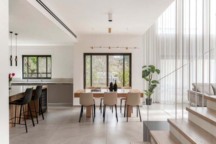 פינת אוכל מוארת, עיצוב: עדי ורמוס