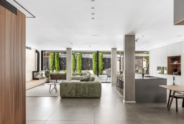 חיסרון שהפך ליתרון: עמודי תמיכה שודרגו לאלמנטים עיצוביים