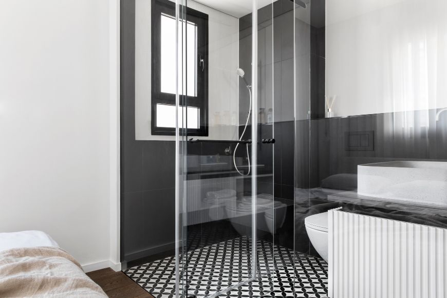 מקלחת בחדר שינה, עיצוב: הילה קסיס