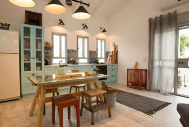 עיצוב בדרכים: דירת האירוח שבה אפשר לקנות כמעט הכול