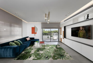 קווים לדמותה: דירה בעיצוב נקי וגרפי