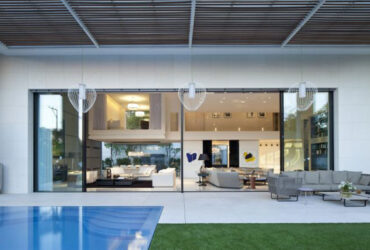 צוללים ונהנים: כל מה שרציתם לדעת על חלום הבריכה הביתית