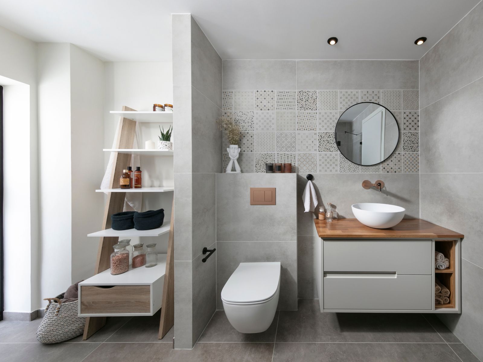 חצי מפריד קיר