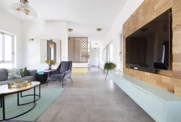 בית בנחלה: כך תוכנן בית לזוג צעיר השוכן בנחלה משפחתית בלב טבע משכר