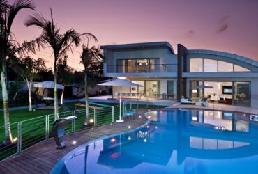 לשטוף את העיניים: אחוזה מודרנית במרכז הארץ