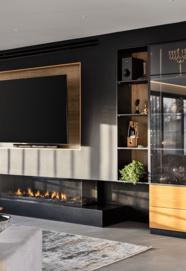 עיצוב מודרני ואלגנטי: מבית ישן ומוזנח לווילה יוקרתית