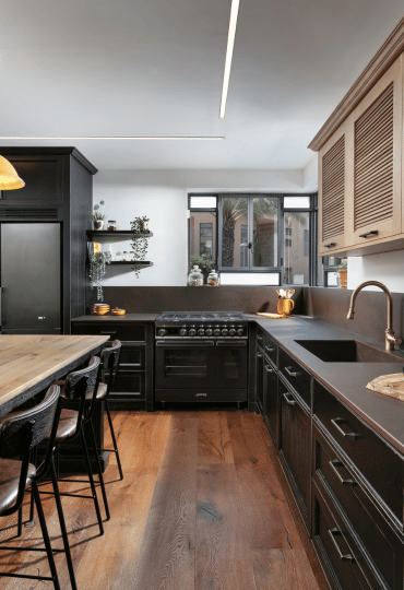 שיפוץ יסודי לדירה עם מטבח כשחקן ראשי