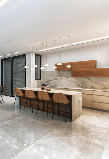 תוספת צעירה: סגנון צעיר של אדריכלות ועיצוב מודרני בשכונת מגורים וותיקה