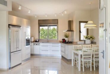 ניייטרלית ובהירה: לא להאמין שזאת דירה בתל אביב