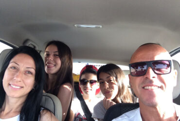 חיים אחרת: המשפחה שבנתה לה בית ממכולה