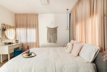 הכלה שהשתלטה: עיצוב קלאסי לבית הראשון של זוג טרי באבו סנאן