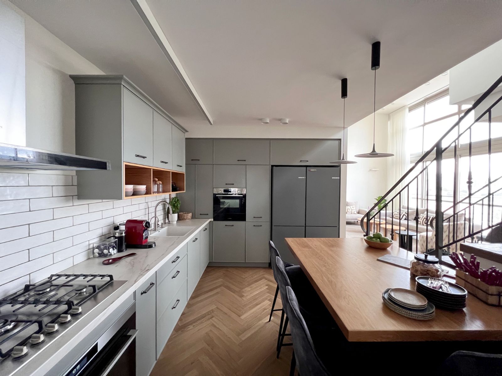 שולחן מרווח