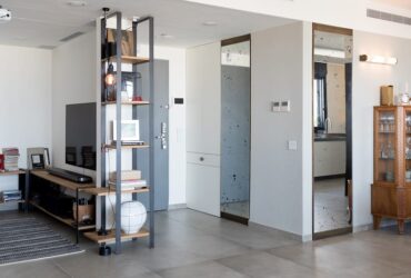 הילדים גדלו, המשפחה עברה לעיר הגדולה