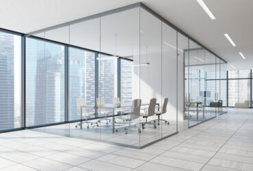 רועש בחוץ, שקט בפנים: תכניסו קצת שקט בעזרת הזכוכית שלכם