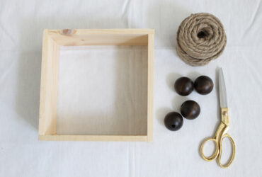 DIY: מתלה עציצים אקולוגי