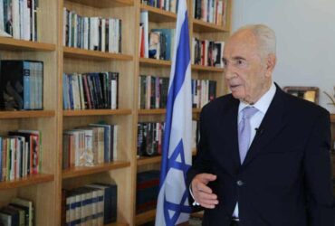 שמעון פרס מודה: "תמיד חלמתי להיות אדריכל"