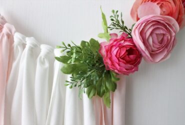 כל סוכה צריכה דלת