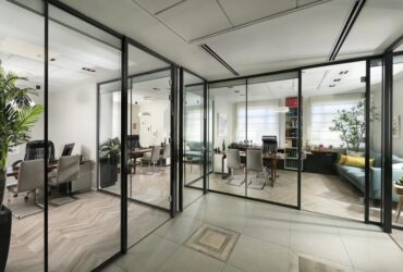 שישה עו"ד בסירה אחת