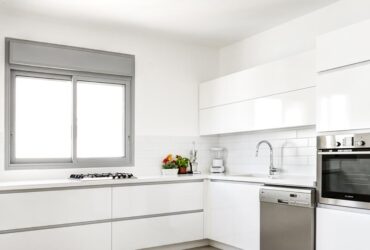 מעוצבת מבעוד מועד: שיפוץ דירה במראה רטרו