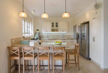 רק נראה יקר: שיפוץ בית שמתחשב בתקציב במושב שילה