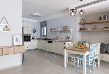 צבעונית אבל נקייה: שאבי שיק משפחתי ברחובות