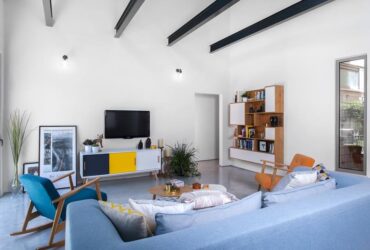 המרפסת שתופסת: עיצוב בית מואר בזיכרון יעקב