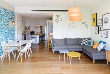 נגיעות אחרונות וזהו: עיצוב נקי לדירה בגבעתיים