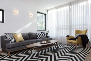 שבע שנים של שפע: שיפוץ דירה זמנית בצפון תל אביב