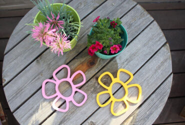 השכן יוצא מכליו: אקססוריז שיפיחו חיים בכל גינה ומרפסת