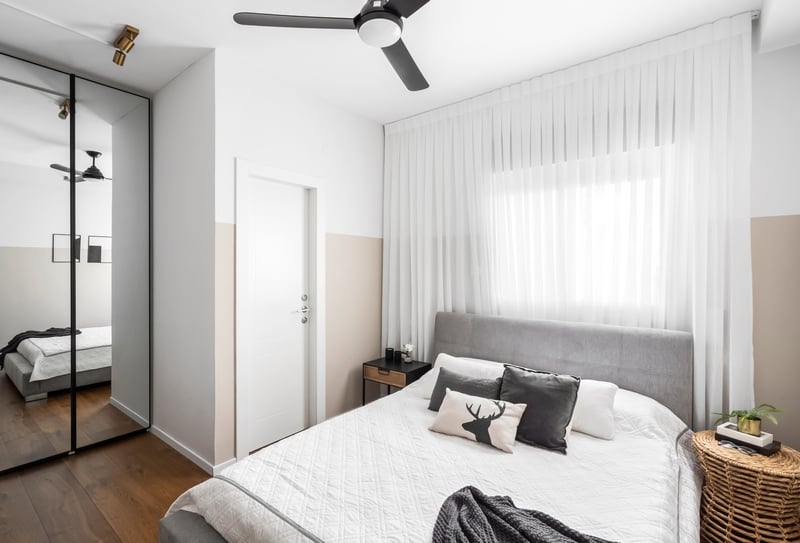 חדר שינה עם וילון קלאסי חדר שינה קלאסי