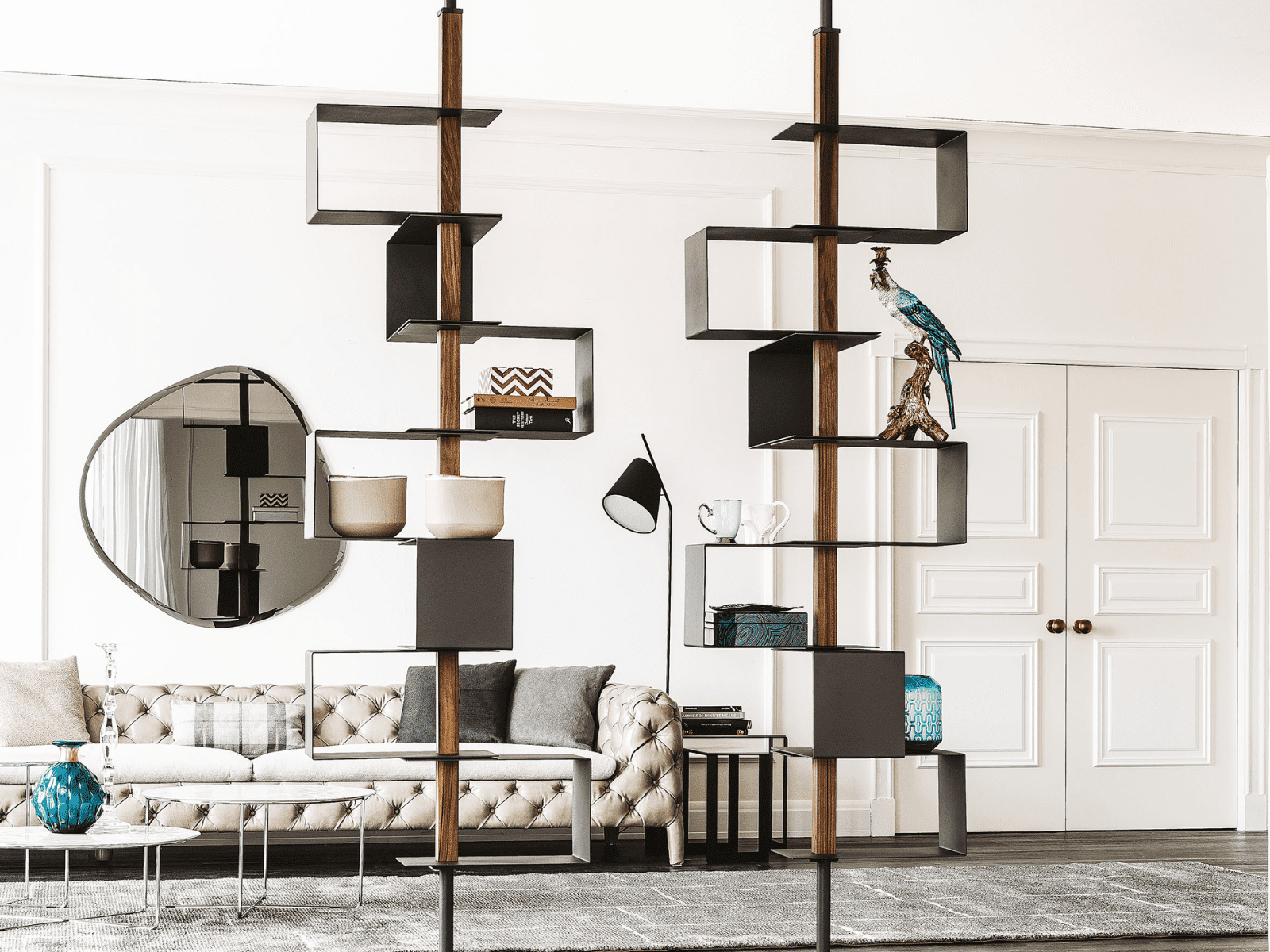 כוננית ספרים מיוחדת