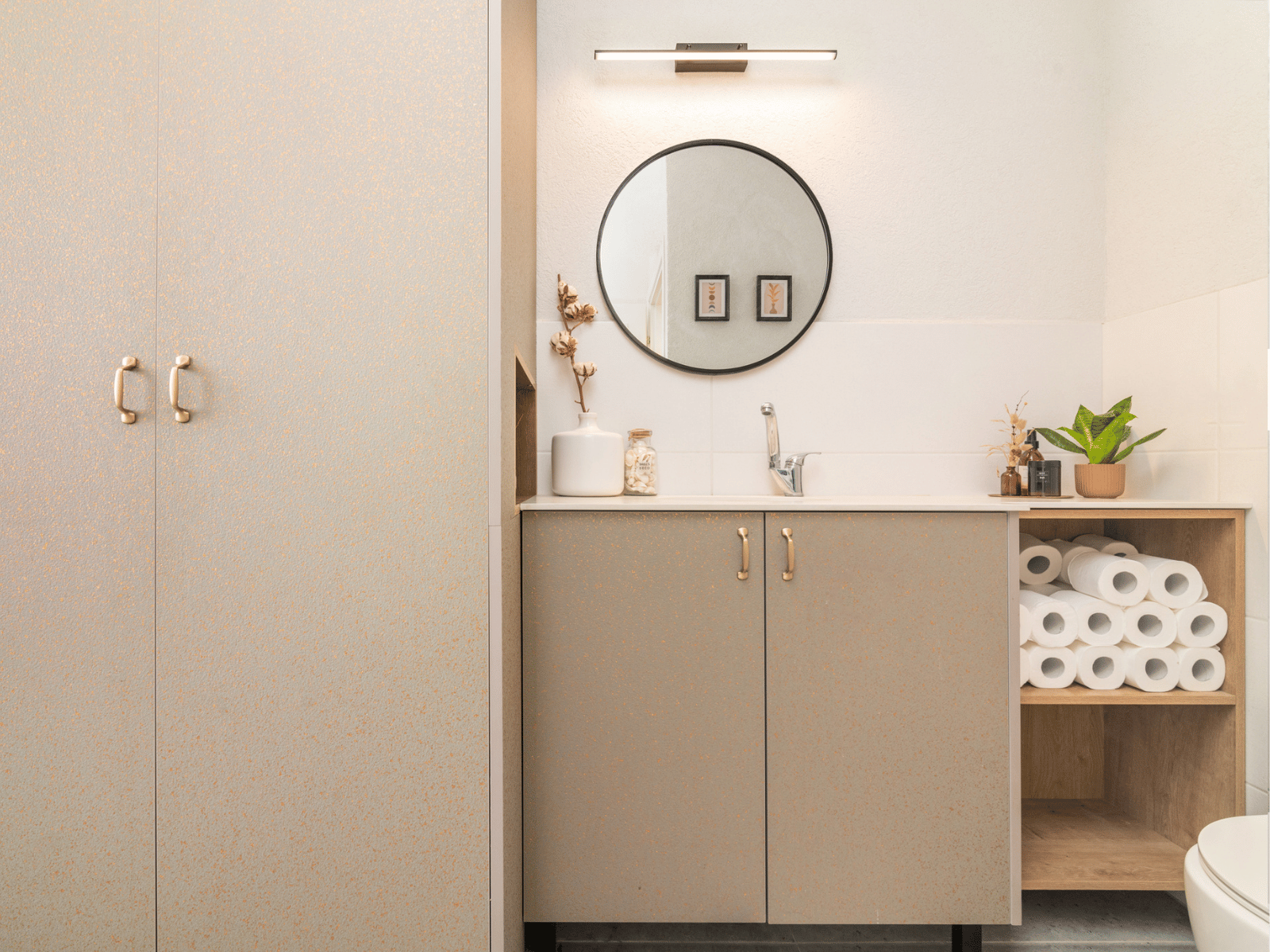 אחסון בחדר רחצה אחסון בחדר רחצה