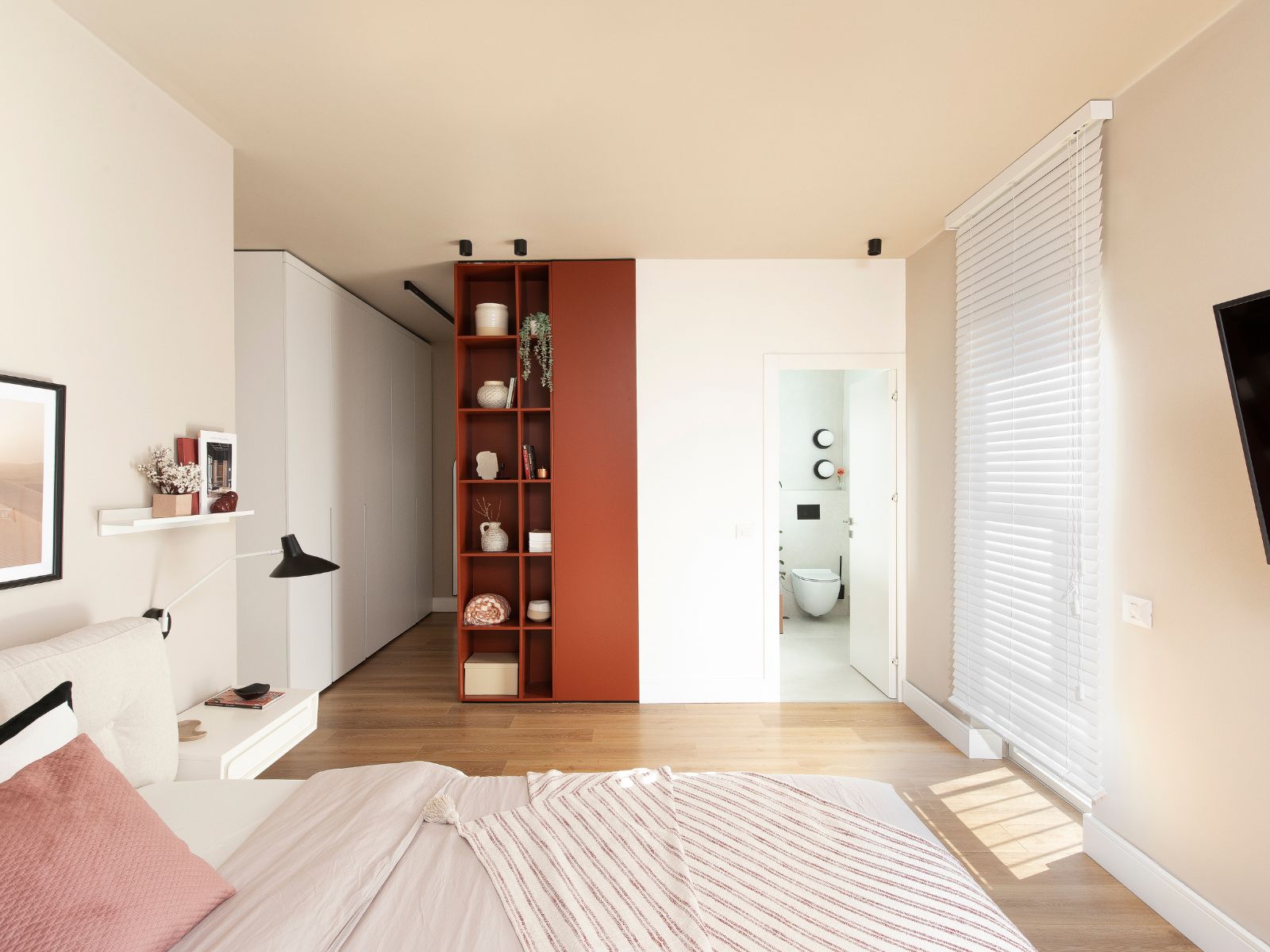 מאסטר בד רום