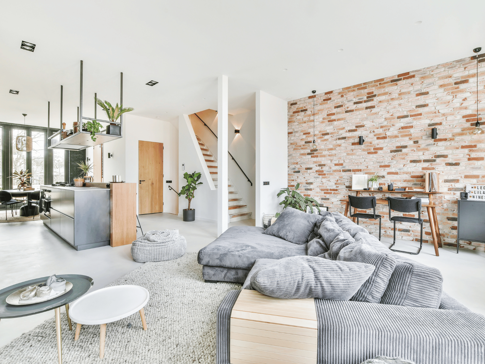 סלון גדול מודרני