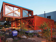 גאווה ישראלית: הבית של אסתי גינזבורג מוצג בלונדון