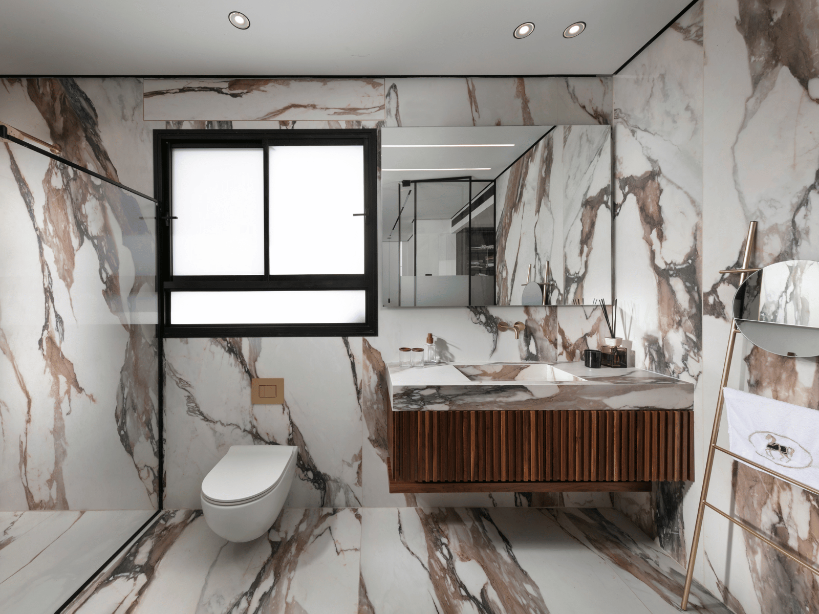 חדר אמבטיה משיש