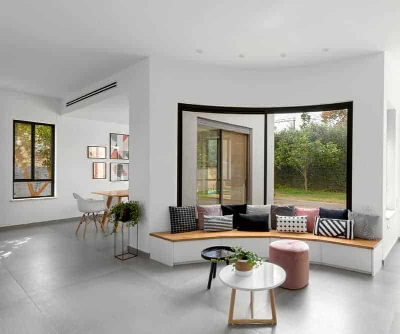 פינת ישיבה עם איחסון