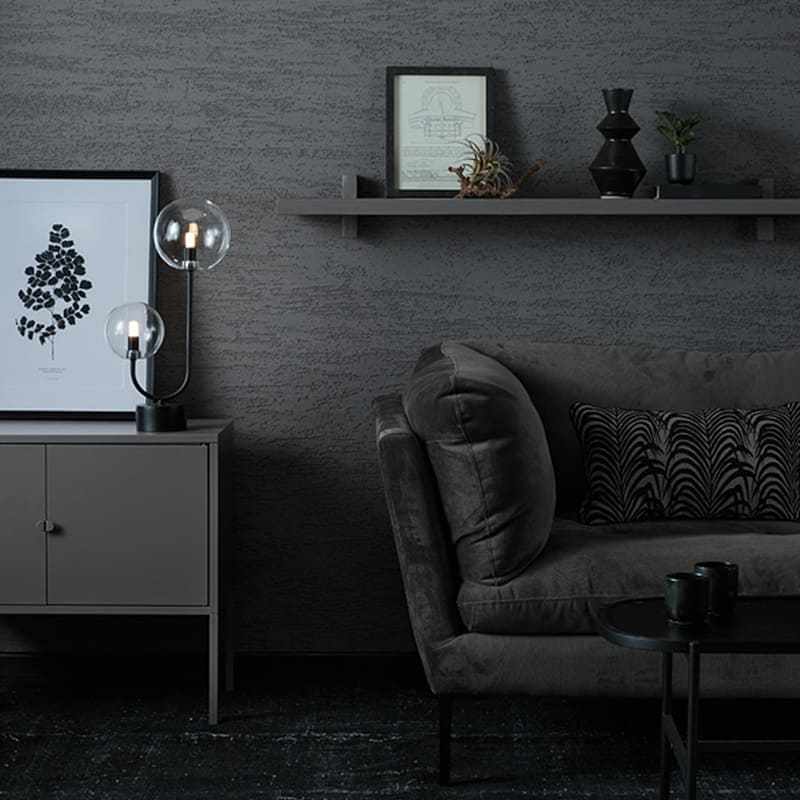 כורסא שחורה