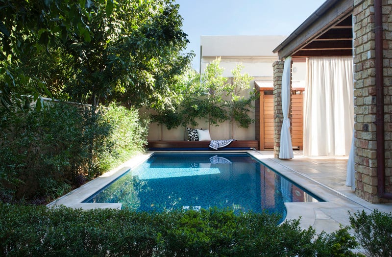 בריכה פרטית בבית פרטי