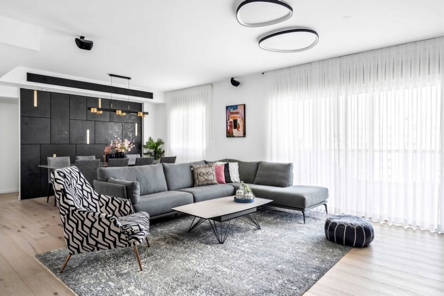 קיר כוח בסלון, עיצוב: שרון דוד, צילום: מאור מויאל