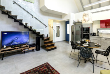 מריח כמו רוח הנעורים: הבית הישן שנהרס ונבנה מחדש