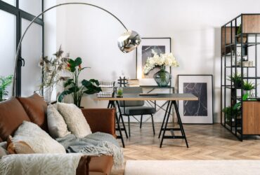 יושבים בפינה: כל הסיבות למקם את פינת העבודה דווקא בסלון