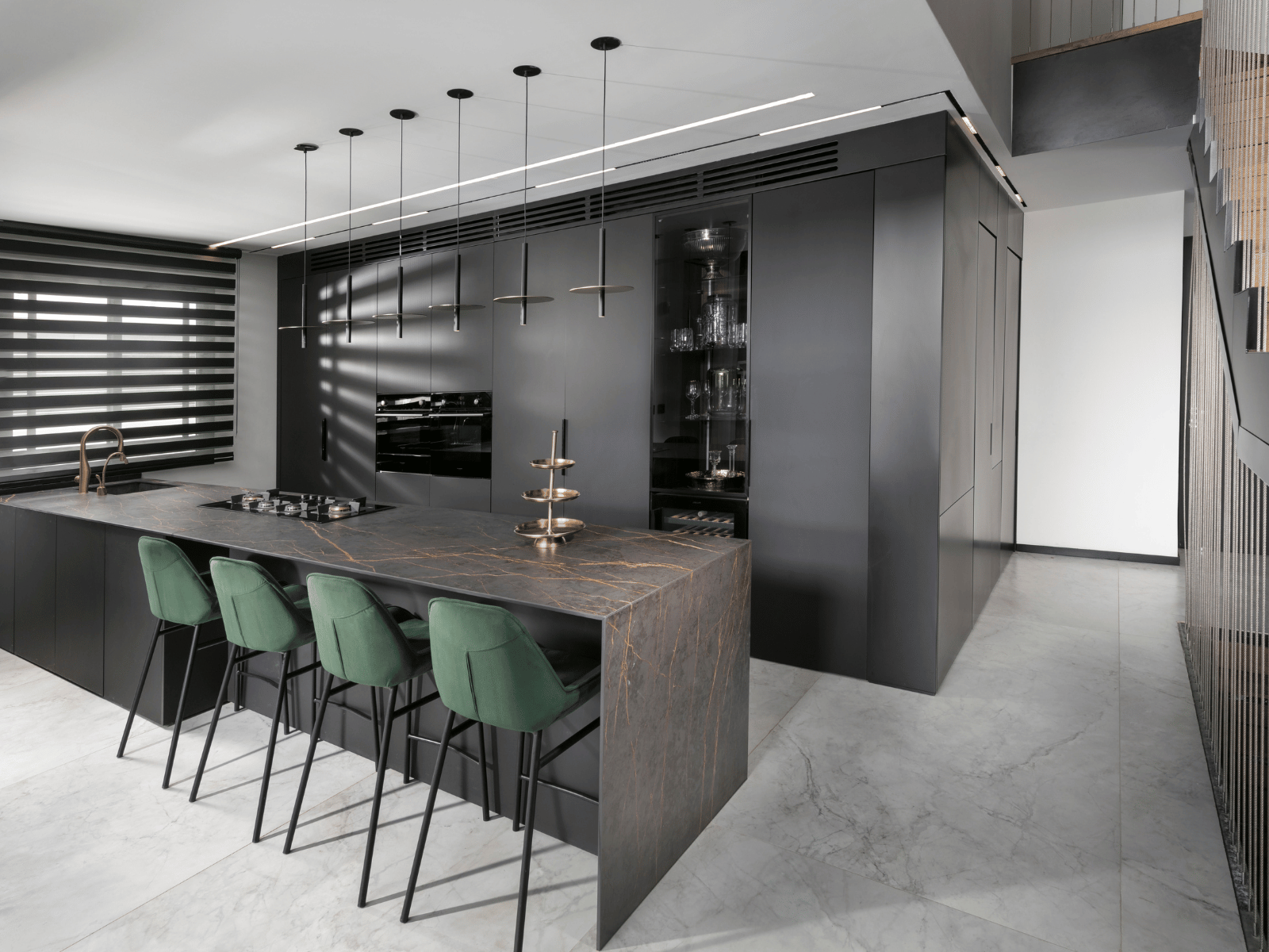 מסתור לשרותים