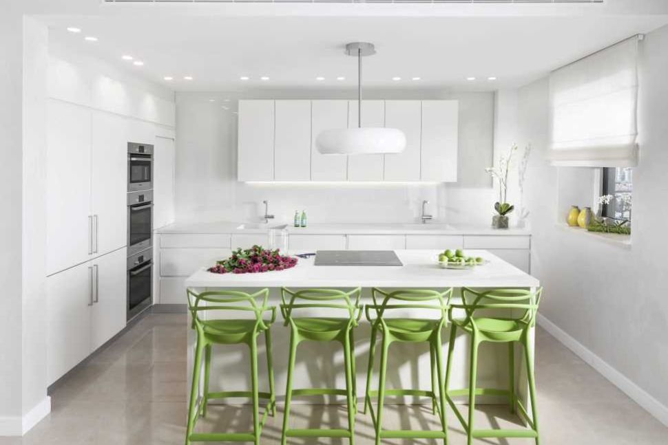 מטבח לבן פתוח